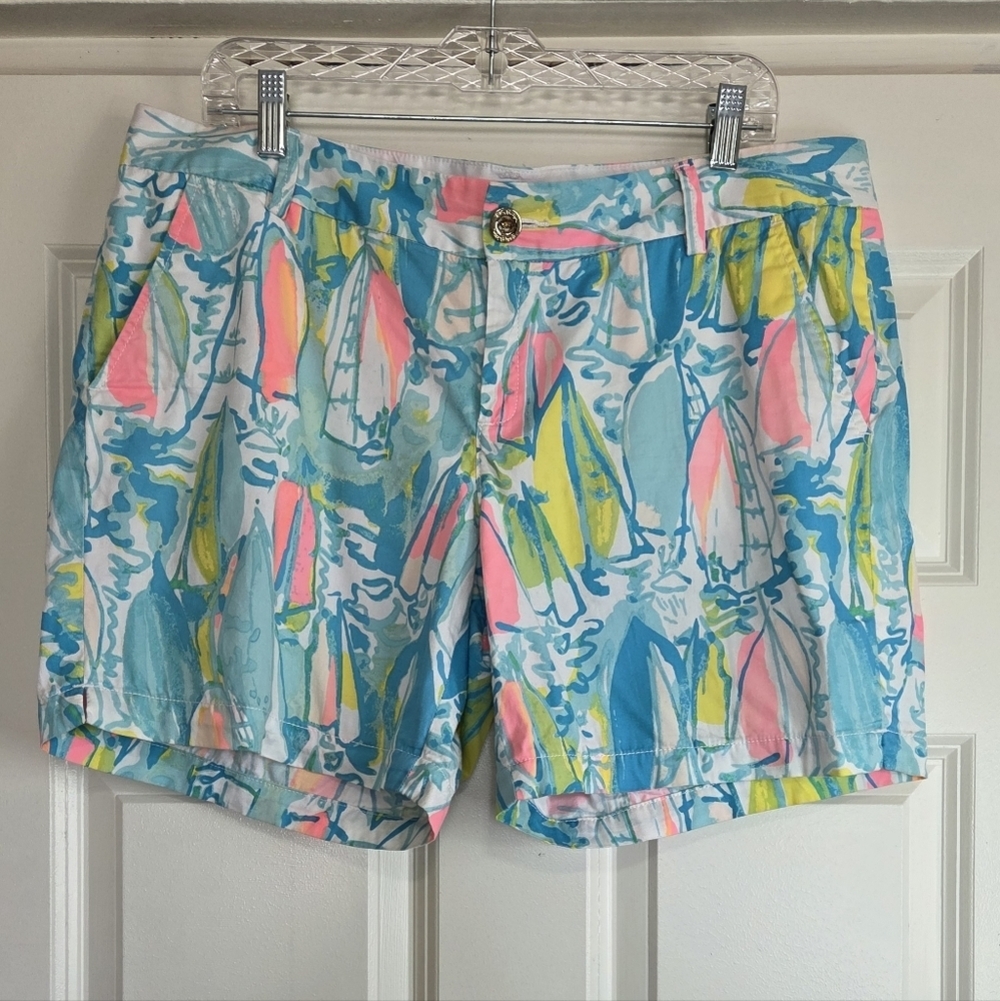Lilly Pulitzer The Jayne Short 7" Inseam in Beach & Bae Sailboat Print - Size 14 - Picture 2 of 10